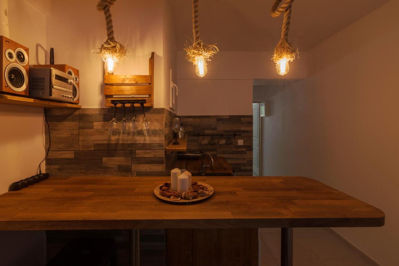 Comfy Apartment Close To Floisvos Beach Atenas Exterior foto